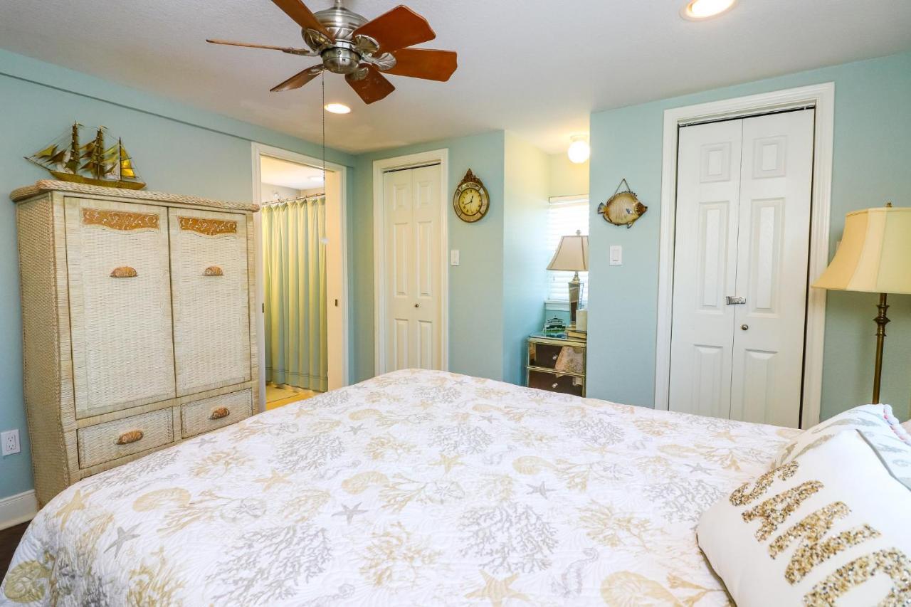 Perfect Location Spacious Yard Coffee Bar At This Lovely Beach Home Galveston Zewnętrze zdjęcie